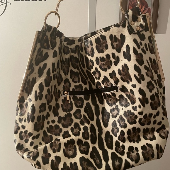 Handbags - Leopard Patterned Shoulder Bag
